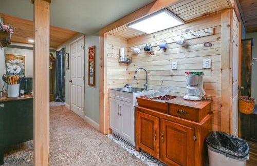 Large Family Home 5 Mi to Dtwn Hagerstown! - Photo 21