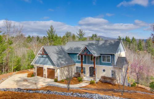 6 Mi to Water! Mtn-View Nebo Lake House with Deck - Photo 1