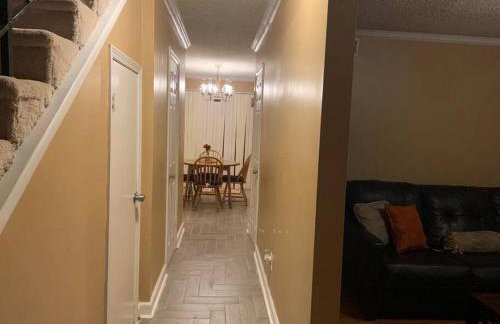 #2BR Cozy Villa - Mins to Historic STM Amusement Park! - Foto 10