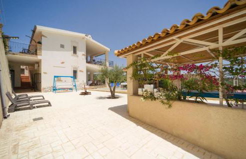 4 Bedroom Stunning Apartment In Ciotta - Foto 16