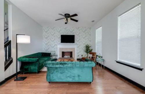 Tupelo Two Story - Near Savannah, I95, and Airport (Sleeps 8) - Foto 1