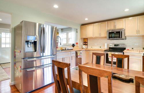 Serene Springfield Retreat on 6 Acres with Hot Tub! - Foto 7