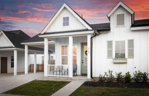 Modern Magnolia Cottage Pool and Gym Access - Foto 23