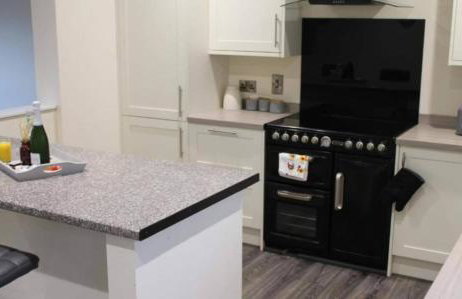 4 Bedroom Forest View House & Hot Tub sleeps 9 - Foto 28