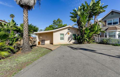 Private Hilltop Getaway with Patio Dogs Welcome! - Foto 4