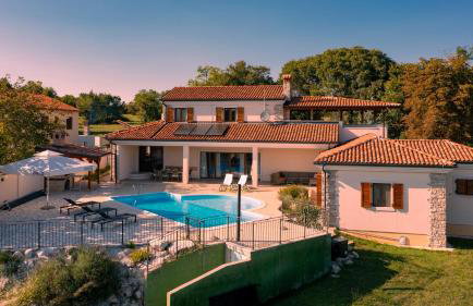 Villa Arton heated swimming-pool - Photo 3