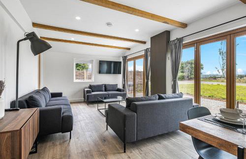 The Coach House at Dovedale Manor - Photo 30