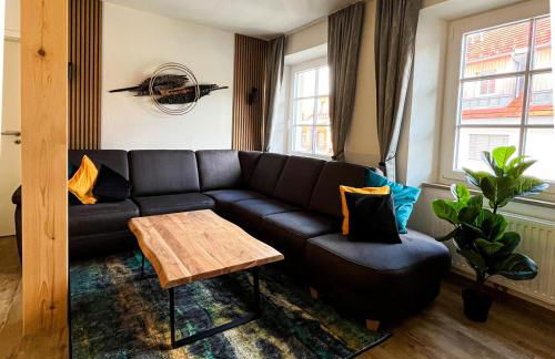 StayZen Holz & Hirsch Deluxe Hideaway zentral mit Parkplatz - Foto 12