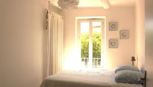 Joli appartement avec balcon au coeur de Forcalquier - Foto 2