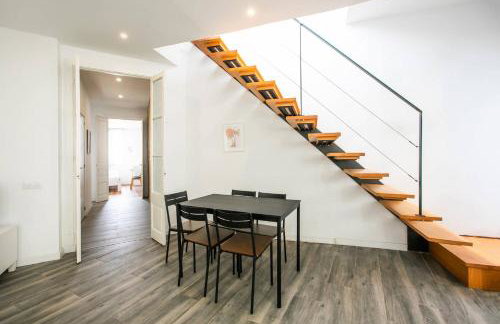 31ARA1092- Newly Refurbished 2BR Flat in the Gothi - Photo 5