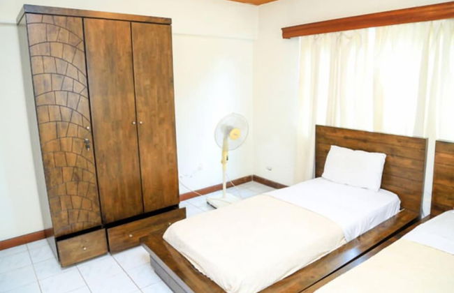 Hillview Apartments - Photo 7