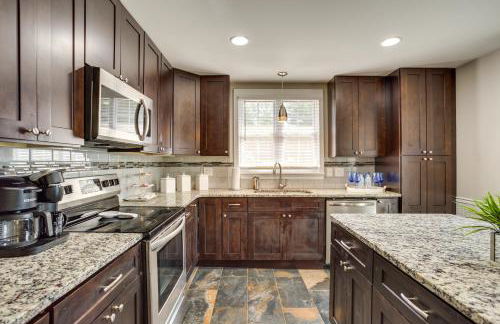 Remodeled Family Home about 2 Mi to Lake Lanier! - Foto 2