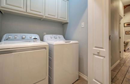 Waterfront Shared Pool w/ Bay Views, Boat Dock Oscar's Lodge by Avantstay - Foto 42