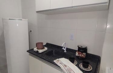 Novo, Com Ar Condicionado, Internet, Lavanderia e Garagem, 10 min do centro, 15 min das Praias - Foto 1