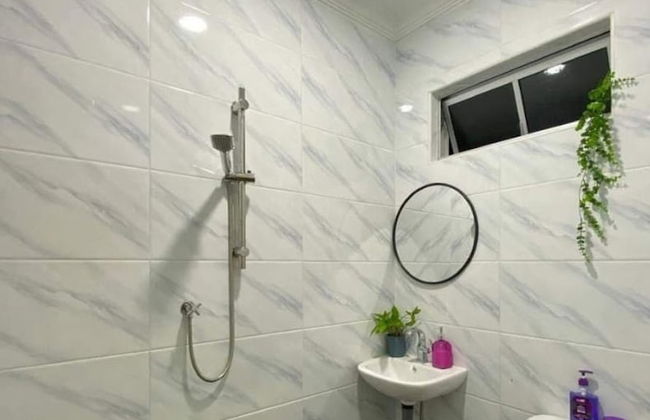 OYO Home 90711 Roses Villa - Foto 11