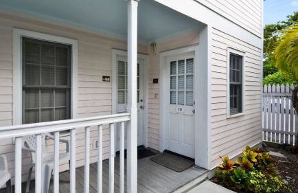 Parrot Perch by Avantstay Old Town Key West w/ Shared Pool Month-long Stays Only - Foto 46