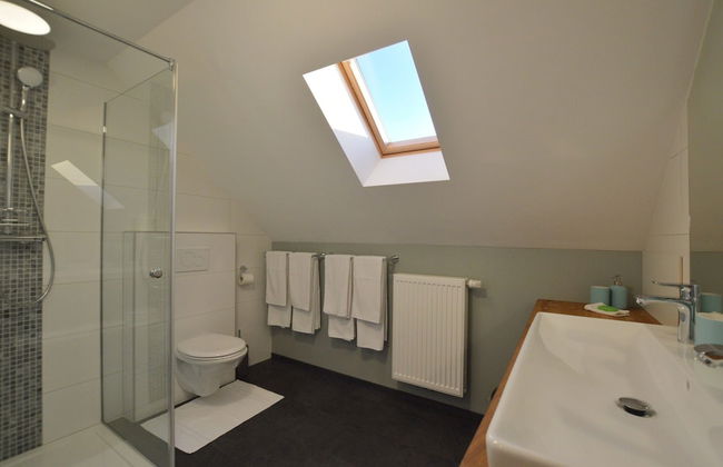 Charming Fens Family Home - Photo 25