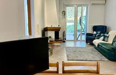 Sunny Modern Beach Retreat Steps from the Shore - Photo 26