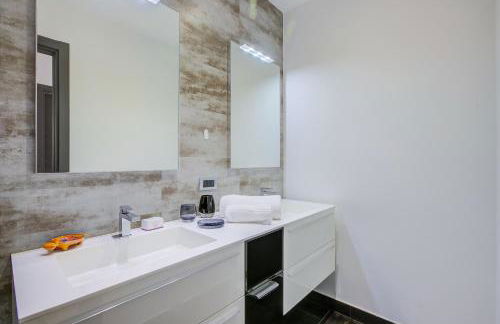 Asia Apartment Laveno Center - Happy Rentals - Photo 23