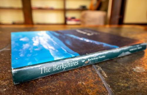 Berkshire Vacation Rentals: Pristine Home In Becket Woods - Foto 8