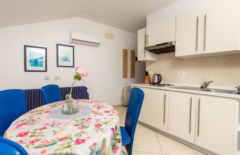 Stunning Apartment In Punta Kriza - Foto 5