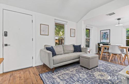 Walk to E. Austin Hotspots 2BR 1BA w Parking Dog-Friendly By Austin Vacay - Foto 14
