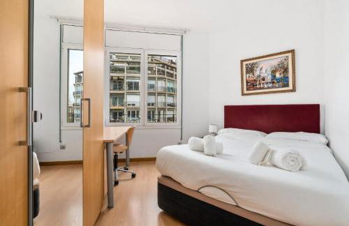 For couples, families and groups, Barcelona center - Photo 11