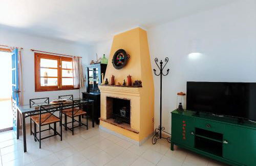 House with Terrace, Amazing views and Private Shared Pool - Foto 18