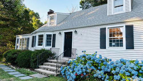 Norwalk Retreat - Photo 2, Garden