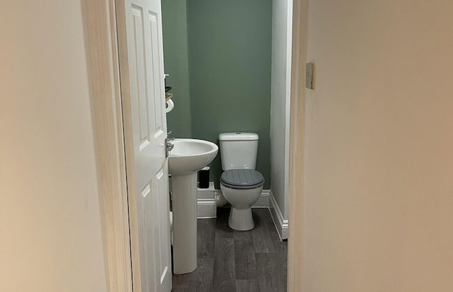 Family Friendly One Bedroom Apartment w King Bed - Foto 9