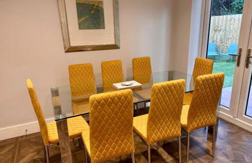 Stunning 4 Bedroom, Sleeps 9, Centre Of Telford - Photo 10