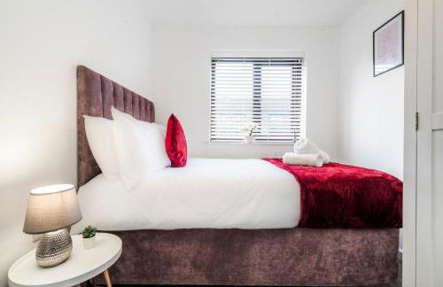 Great Location 2 Bedroom House in Nottingham, Private Garden, Fast Wi-Fi and Free Parking - Photo 63