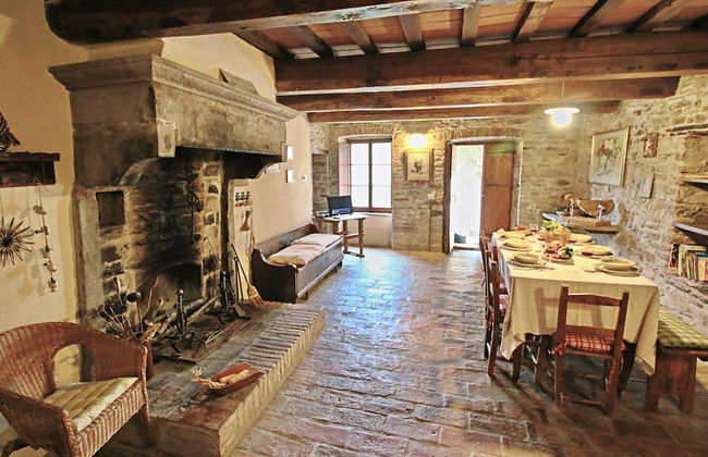 Farmhouse in Apecchio With Pool and Terrace - Foto 12