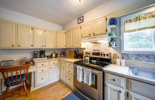 15 Mi to Penn State Hideaway with Fire Pit! - Foto 9