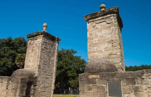 Updated Cottage in Heart of Town Park & Walk - Foto 35