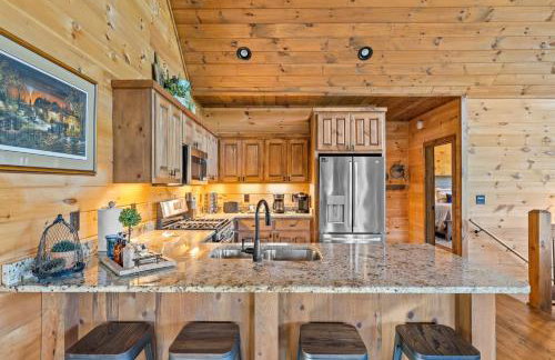 Surreal Views Outdoor Fireplace Pool Table Hot Tub - Foto 17