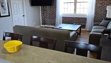 New Modern 2 BR in Excellent Location (201) - Foto 3