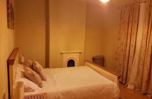 Tynant House- Cosy 3 bed house- Near City Centre and FREE parking - Foto 17