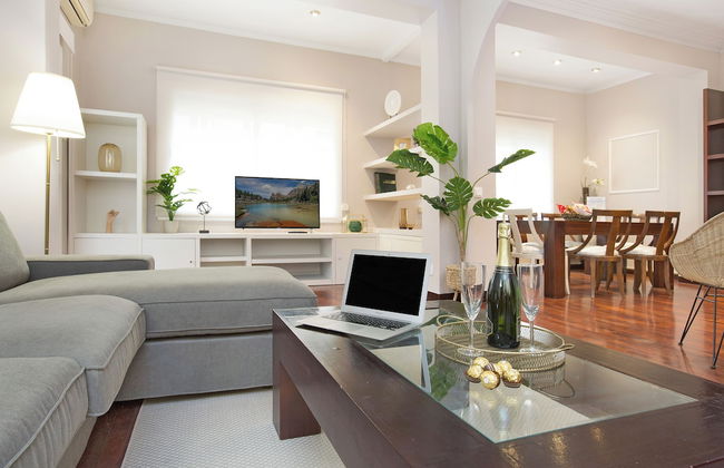 Stay U-nique Apartments Calvet - Photo 13