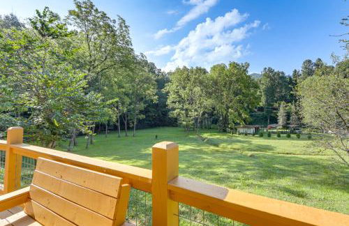 Remote Home with Deck and Grill in Scenic Tuckasegee! - Foto 22