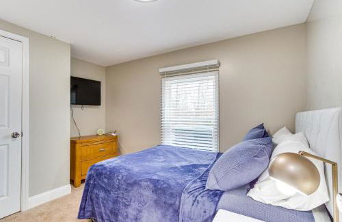 Lakefront Getaway with Porch in Athens Area! - Foto 17