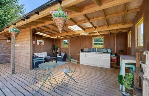 The Lily Pod at Nest and Loaf - Foto 7