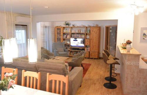 Beste Lage im Zentrum und am Hofgarten 150qm mit Klima, 2xBalkon, Aufzug, Familienfreundlich - Foto 23