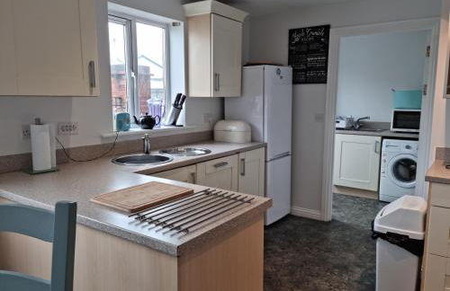 Sea Escape The Tardiis Beachfront location Aberavon beach Sea Views Driveway parking - Foto 20