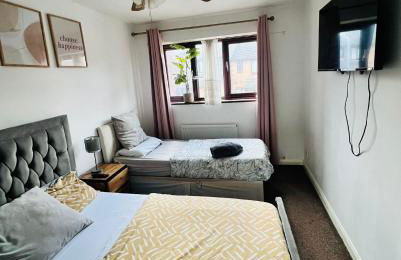 Olive, 3Bedrooms,1 extra Rm, Sleeps 9 with Garden, Free Parking in Grays, Lakeside, London - Foto 10