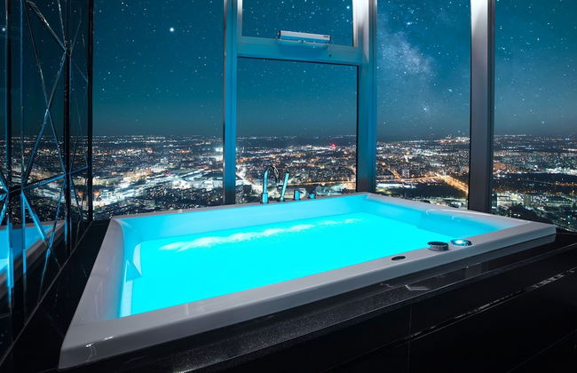 Apartments in Sky Tower with Bathtub near the window - Photo 30