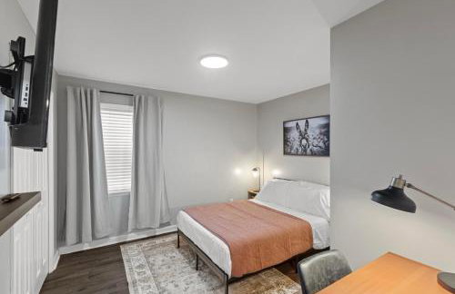 Renovated, Dog Friendly, Fenced Yard, Game RM - Foto 12