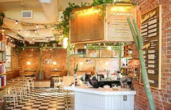 Sojourn Classic DC Rowhouse with Parking - Foto 31