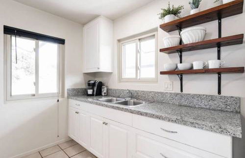 Casa Italia -2BR- FREE Driveway parking for 2 cars - Foto 25