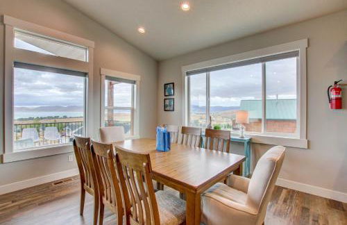 Lake-View Escape with Private Beach Resort Access! - Photo 3